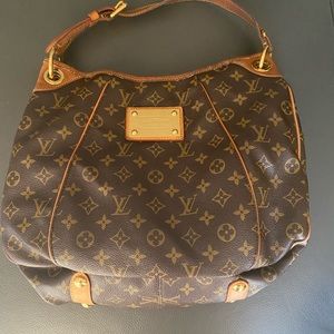 Authentic Louis Vuitton shoulder bag